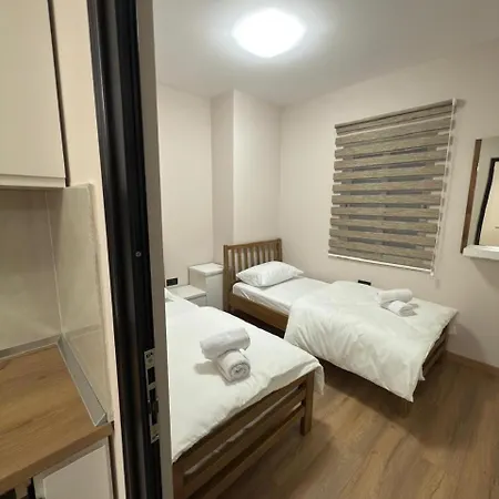 Apartment Henri's Tirana